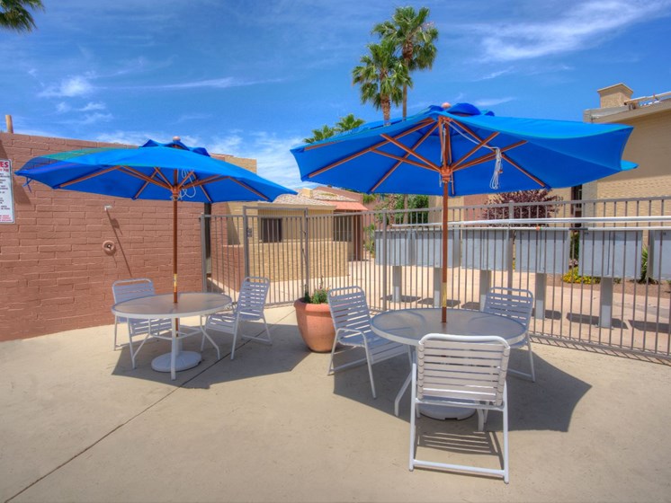 Community Picnic Tables at Copper Creek in Tucson, AZ